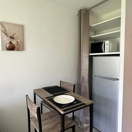Apartment Charmant Studio Le Bourget-Du-Lac Le Bourget-du-Lac